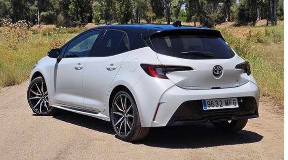 Fußmatten Toyota Corolla 3/5 Türer Hybrid (2017-2025)