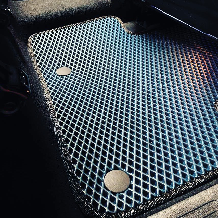 Fußmatten Volkswagen Caddy 2 Sitzer (2004-12/2020)