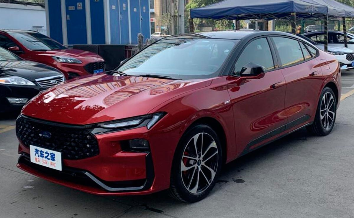 Fußmatten Ford Mondeo Kombi (2019-2025)