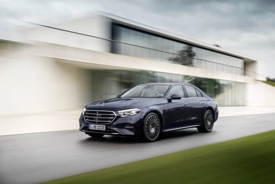 Fußmatten Mercedes-Benz Clase E W214 Limousine (2023-2025)