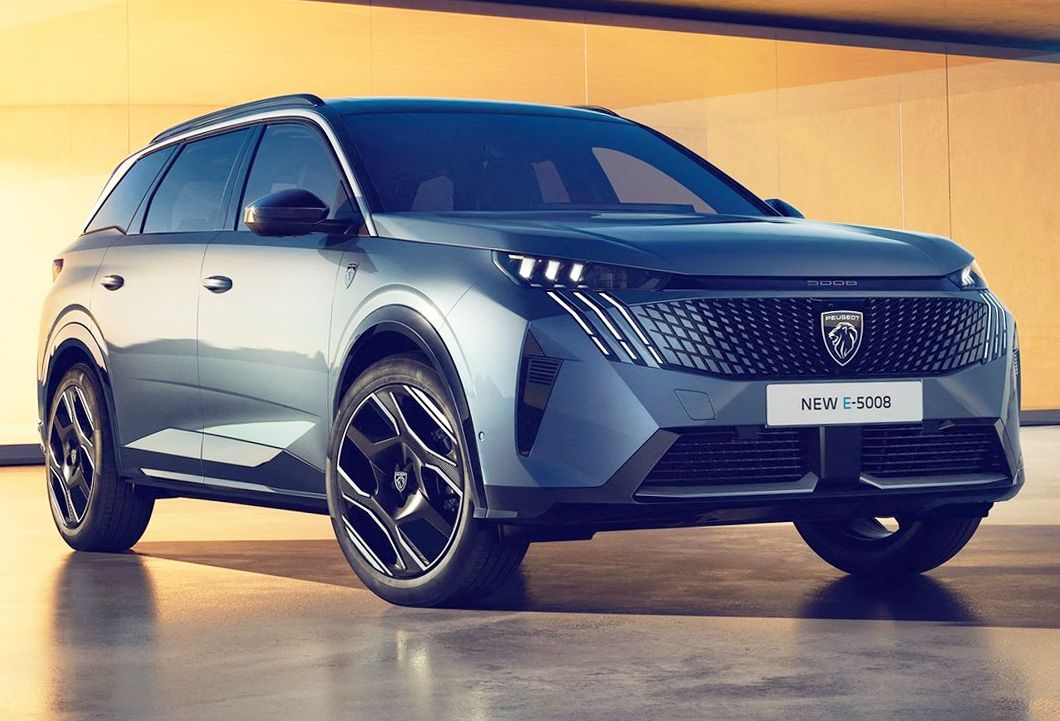 Fußmatten Peugeot 5008 5 Sitzer Elektro (2024-2025)