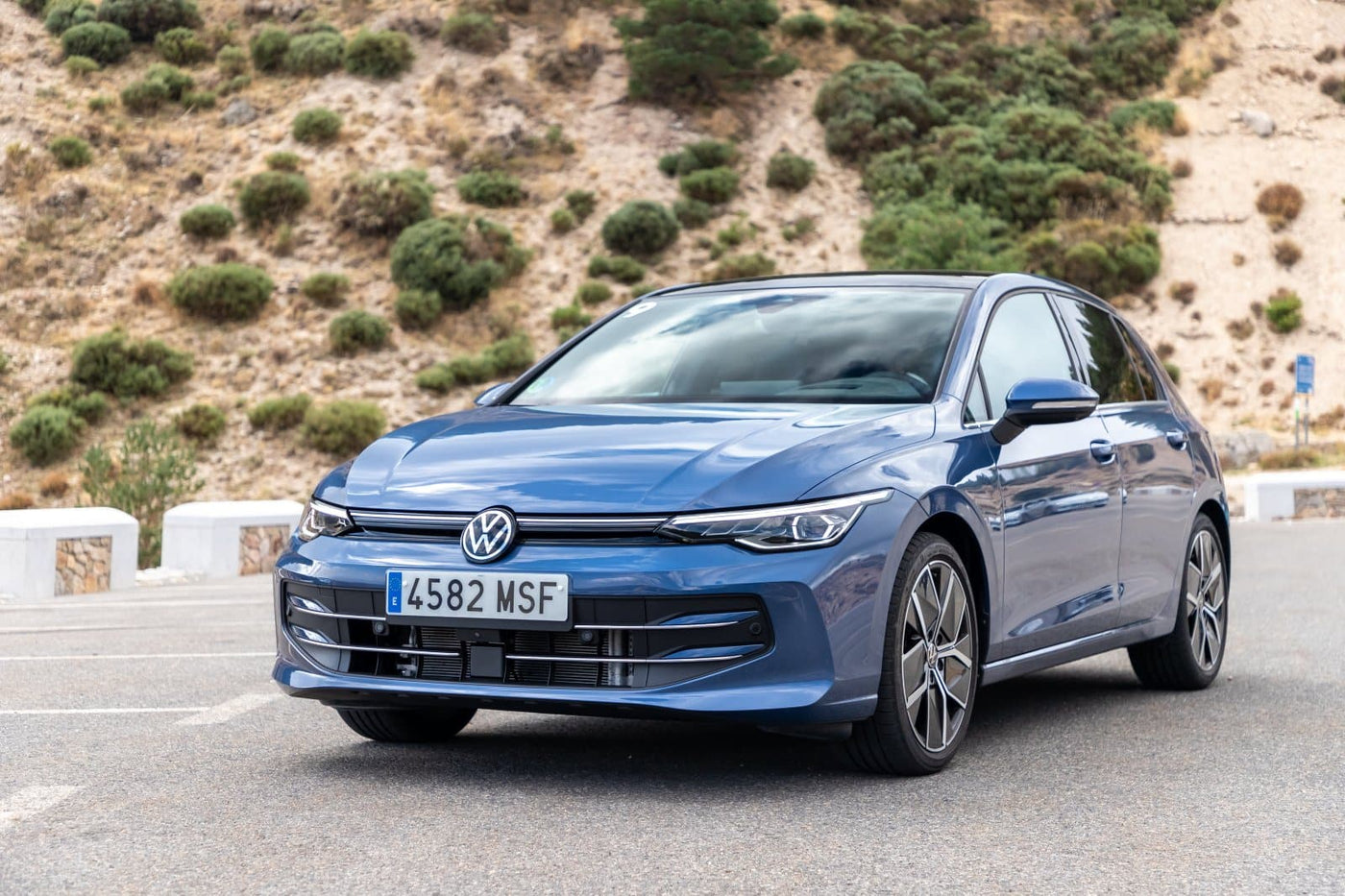 Fußmatten Volkswagen Golf 8 Kombi eTSI (12/2020-2025)